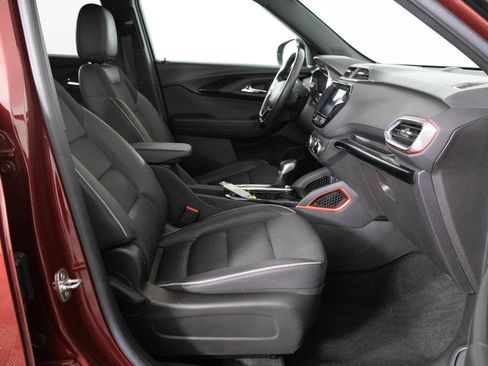 Certified 2022 Chevrolet TrailBlazer RS w/ Technology Package image 38