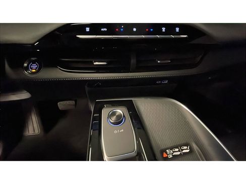 New 2026 Buick Enclave Preferred w/ Power Package AWD/4WD image 14