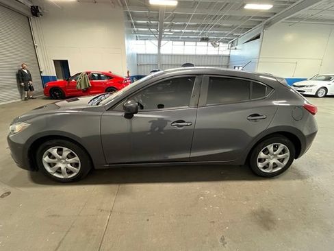 Used 2015 MAZDA MAZDA3 i Sport FWD image 6