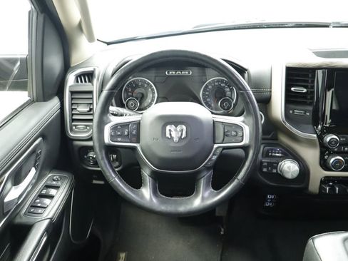 Used 2019 RAM 1500 Laramie AWD/4WD image 19