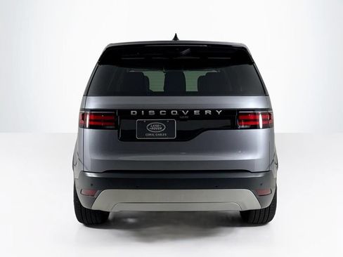 Used 2024 Land Rover Discovery S AWD/4WD image 4