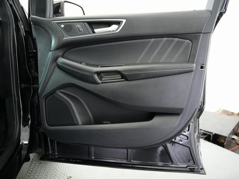 Used 2019 Ford Edge ST w/ Convenience Package image 60
