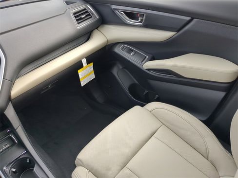 Certified 2025 Subaru Ascent Limited image 16