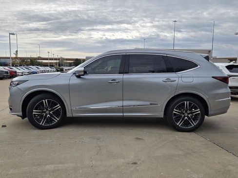 New 2026 Acura MDX w/ Advance Package image 3