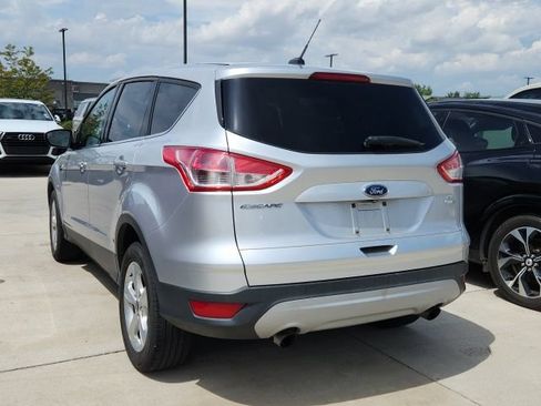 Used 2015 Ford Escape SE AWD/4WD image 2