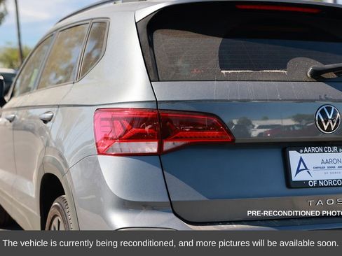 Used 2022 Volkswagen Taos S image 13