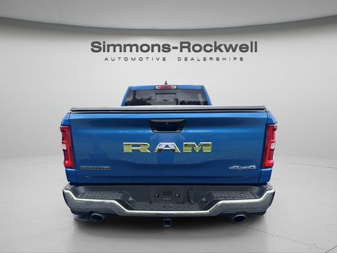 Used 2025 RAM 1500 Big Horn AWD/4WD image 3
