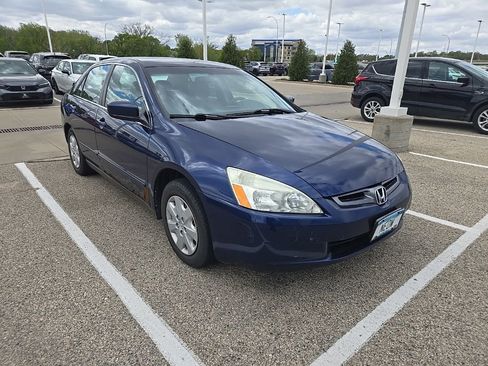 Used 2004 Honda Accord LX image 2