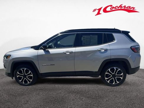Used 2023 Jeep Compass Limited AWD/4WD image 10