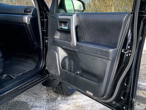 Used 2023 Toyota 4Runner SR5 Premium image 46