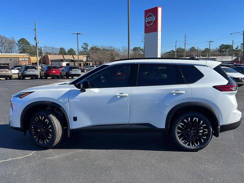 New 2026 Nissan Rogue SV image 8