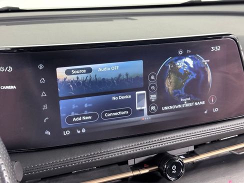 Certified 2024 Nissan Ariya FWD image 17