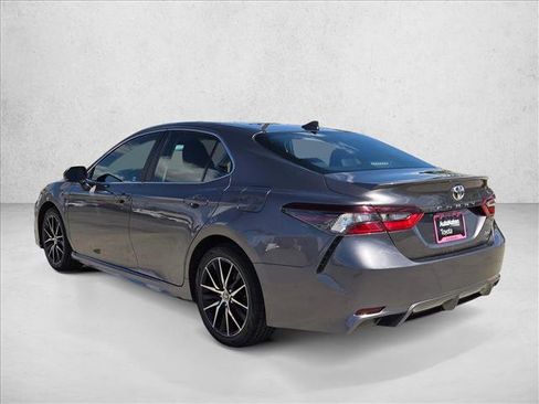 Used 2024 Toyota Camry SE FWD image 8