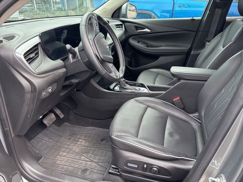 Certified 2024 Buick Encore GX Avenir w/ Avenir Convenience Package image 5