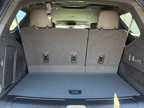 New 2026 GMC Yukon Elevation image 19