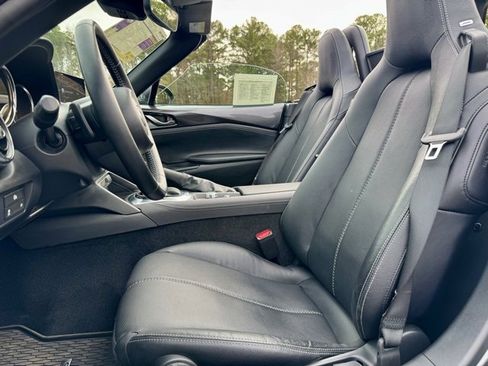 Used 2024 MAZDA MX-5 Miata Grand Touring w/ Weather Package image 27