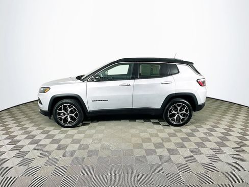 Certified 2025 Jeep Compass Limited AWD/4WD image 6