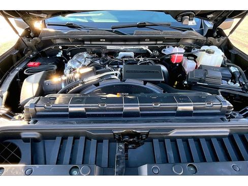 Used 2024 GMC Sierra 2500 AT4 w/ AT4 Premium Plus Package image 25