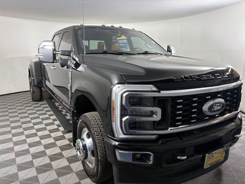 Certified 2024 Ford F350 Platinum image 1