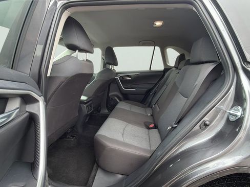 Used 2025 Toyota RAV4 XLE image 19