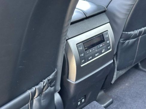 Used 2023 Lexus GX 460 Premium image 13