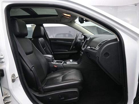 Used 2023 Chrysler 300 Touring L w/ Popular Equipment Group image 34