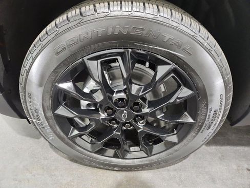 New 2026 Chevrolet Traverse LT image 8