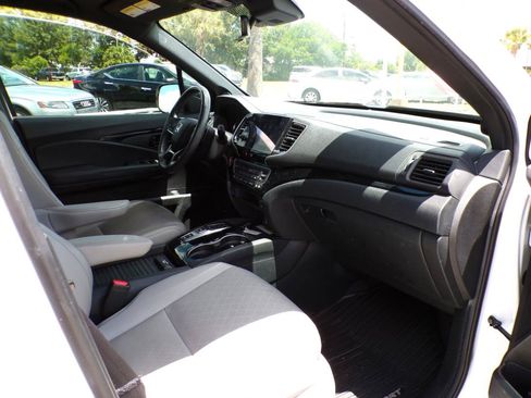 Used 2023 Honda Passport Elite image 18