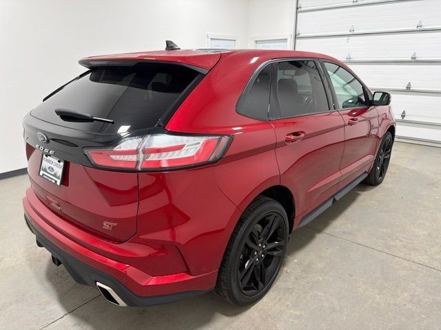 Used 2023 Ford Edge ST w/ Equipment Group 401A AWD/4WD image 4
