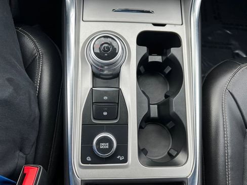 Used 2023 Ford Explorer Limited image 27