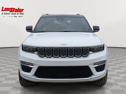 Used 2024 Jeep Grand Cherokee Summit image 8
