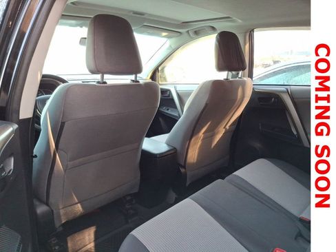 Used 2013 Toyota RAV4 XLE image 14