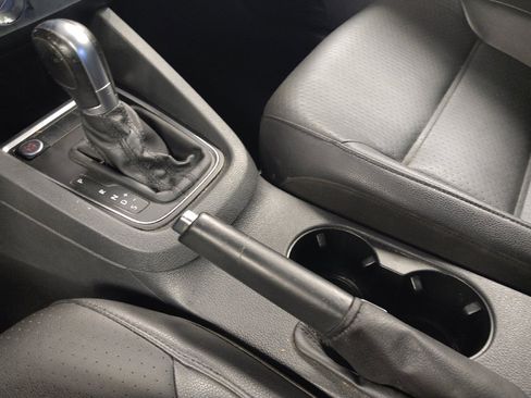 Used 2017 Volkswagen Jetta SE FWD image 26