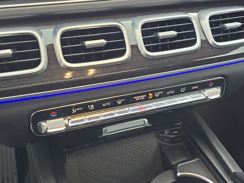 Used 2020 Mercedes-Benz GLE 350 GLE 350 w/ Premium Package image 23