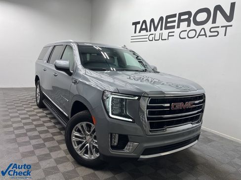 Used 2023 GMC Yukon XL SLT image 1