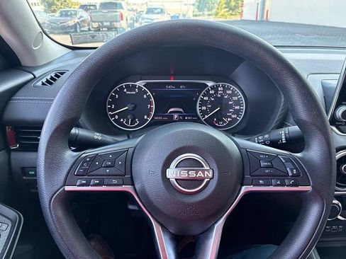 Used 2024 Nissan Sentra SV FWD image 27