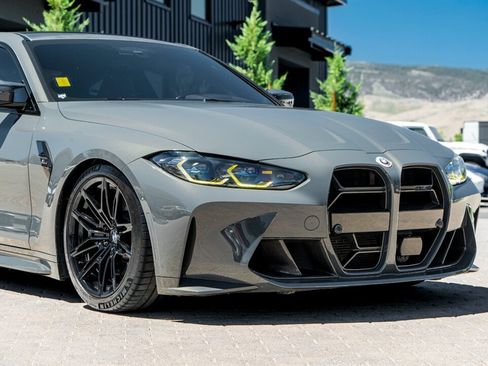 Used 2021 BMW M4 Competition w/ Executive Package RWD image 9