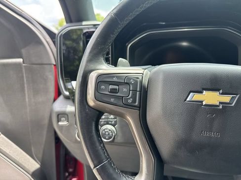 Used 2022 Chevrolet Silverado 1500 High Country w/ High Country Premium Package AWD/4WD image 18