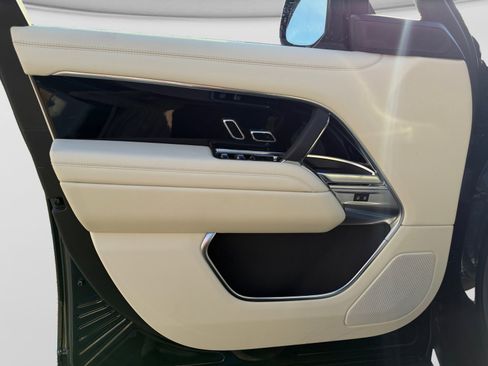 New 2026 Land Rover Range Rover SE AWD/4WD image 12