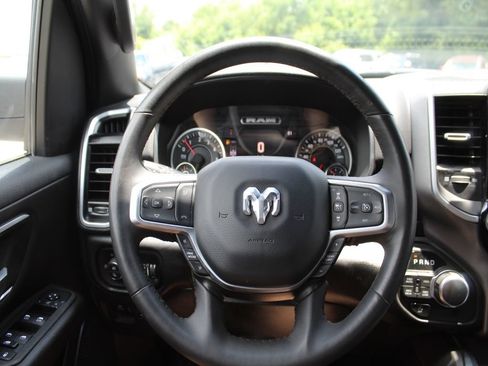 Used 2025 RAM 1500 Big Horn AWD/4WD image 21