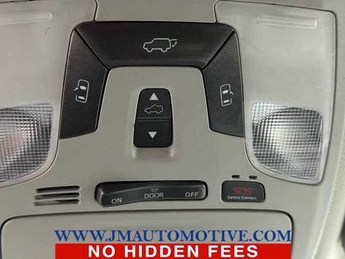 Used 2020 Toyota Sienna XLE Premium AWD/4WD image 39