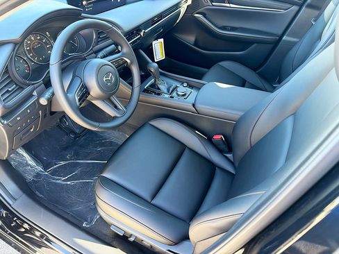 New 2026 MAZDA MAZDA3 2.5 S Sedan w/ Preferred Pkg image 25