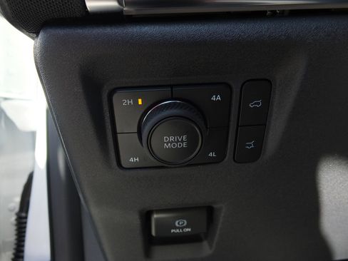 New 2025 Ford Expedition Platinum w/ Stealth Performance Package image 46