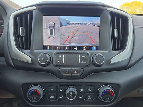 Certified 2023 GMC Terrain SLT w/ Tech Package FWD image 25
