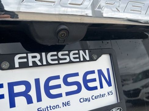 Used 2023 Ford Explorer Limited image 12