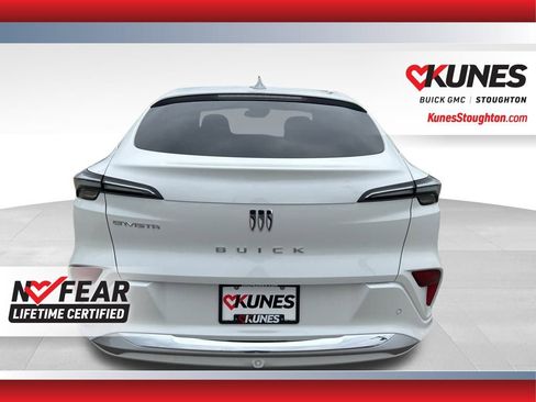 New 2025 Buick Envista Avenir image 10