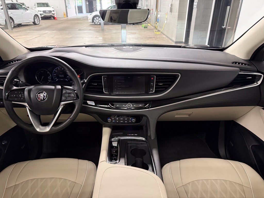 Used 2023 Buick Enclave Avenir FWD image 8
