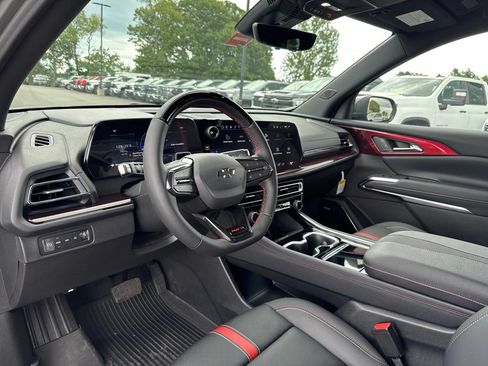 New 2026 Chevrolet Traverse RS w/ LPO, Floor Liner Package AWD/4WD image 33