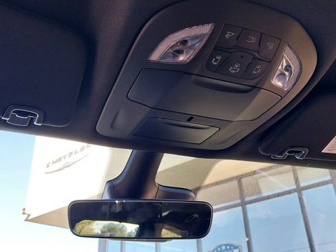 New 2026 Chrysler Voyager LX image 33