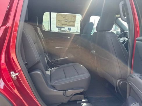New 2026 Chevrolet Traverse LT w/ LPO, Floor Liner Package FWD image 12